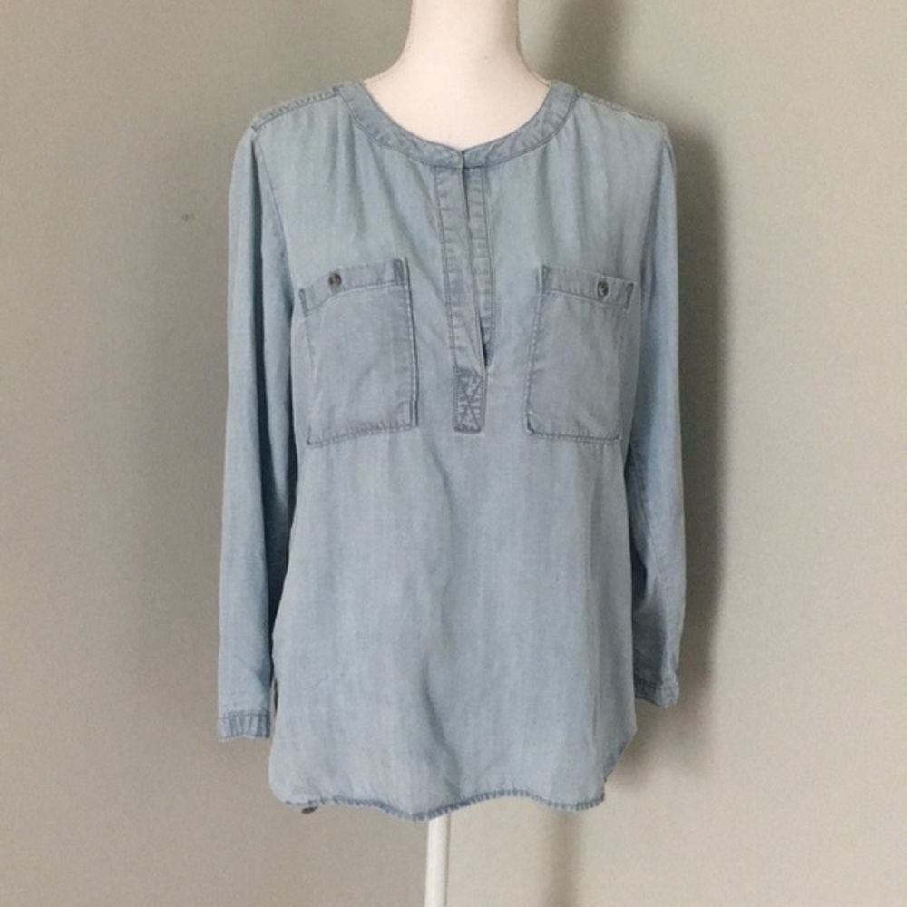 Cloth and Stone button down shirt